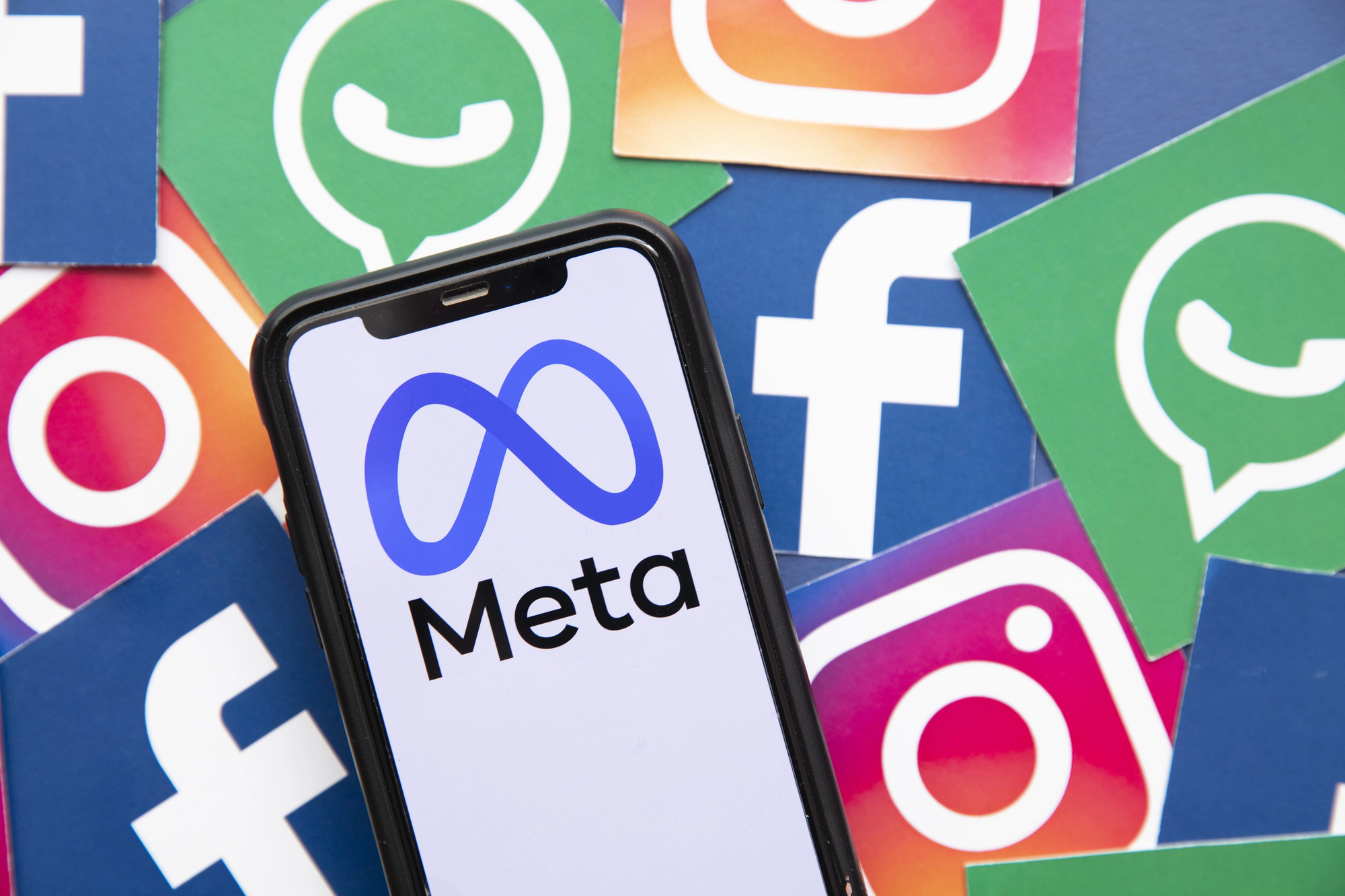 Users Worldwide Report Widespread Access Issues with Facebook and Instagram